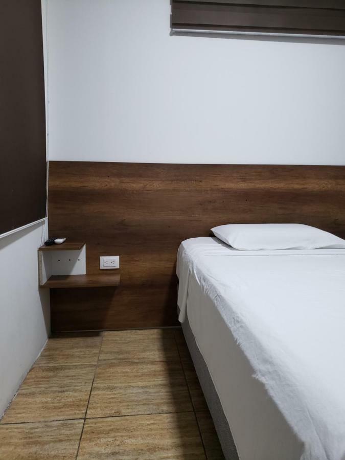 Dc Suites Aeropuerto Гуаякиль Экстерьер фото